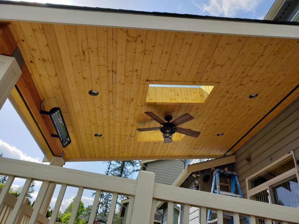 Timberline Patio Staining! Patio Seattle by Tenhulzen Painting & Construction Partners