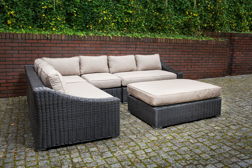 Toja Patio Furniture Tuscan Sectional Set Red Brick Wall Patio