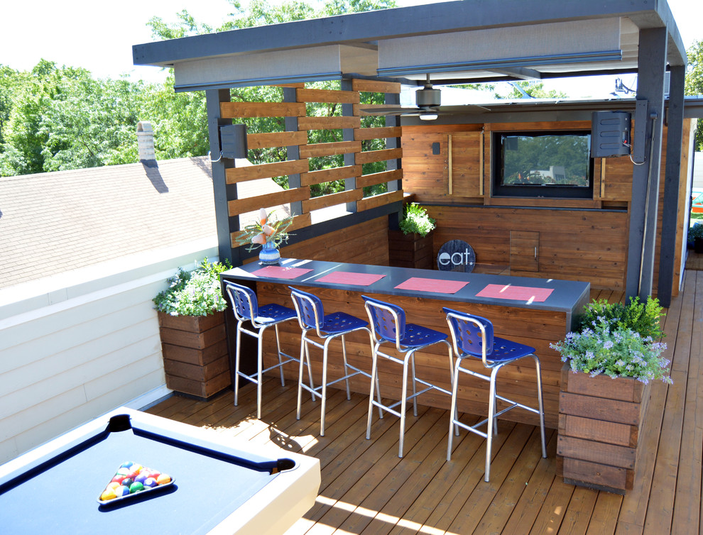 Patio kitchen - mid-sized contemporary backyard patio kitchen idea in Chicago with decking and a gazebo