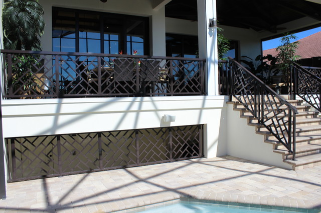 Tropical Veranda Exterior Aluminum Rail Tropical Patio Other By Trimcraft Of Fort Myers Inc Houzz Uk