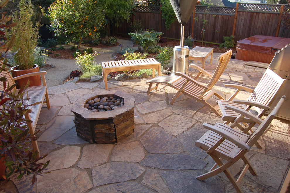 Inspiration for a contemporary patio remodel in San Francisco