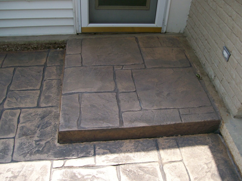Inspiration for a patio remodel in St Louis