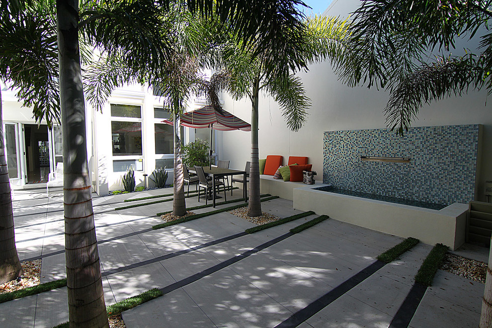 Vero Beach Courtyard - Contemporary - Patio - Orlando - by C2 | Studio ...