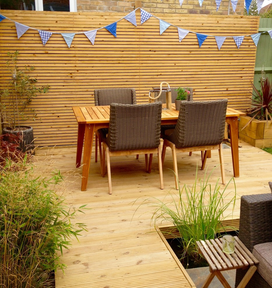 This is an example of a rustic patio in Oxfordshire.