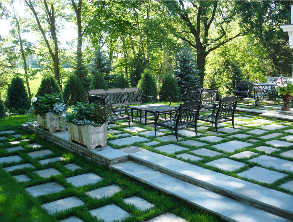 Wayzata MN BlueStone Patio Contemporary Patio Minneapolis by