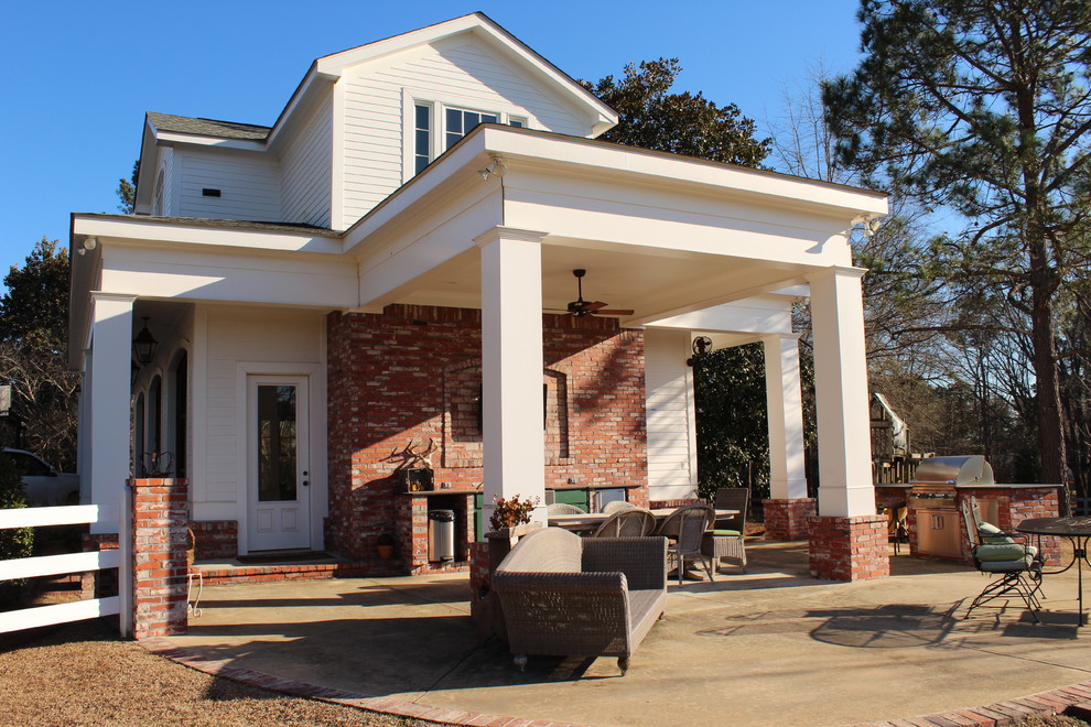 Welsh historic reproduction kitchen porch Classique Terrasse et Patio Birmingham par TLC