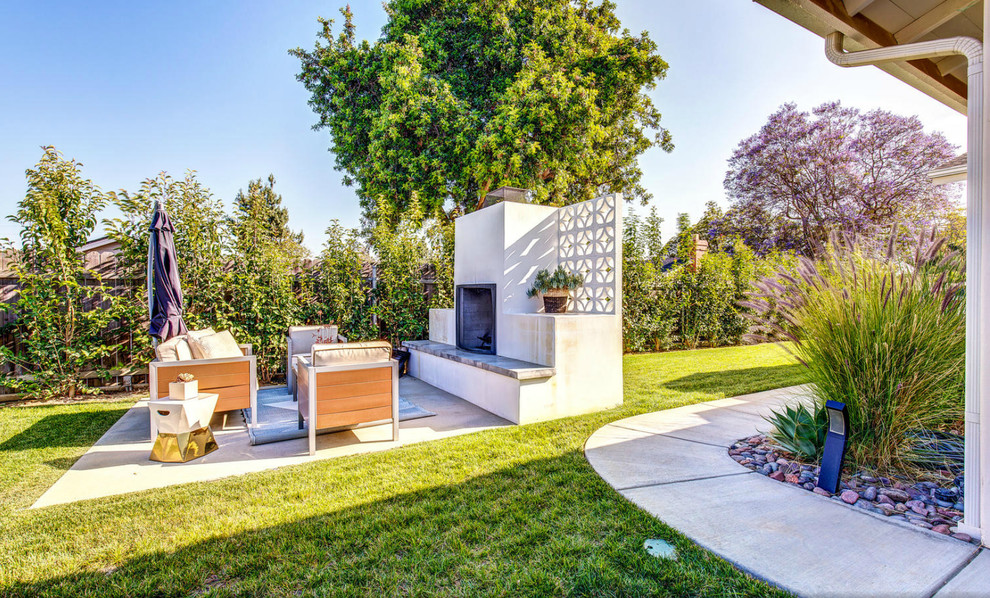 West Loop Residence Contemporary Patio Los Angeles by CPI Home