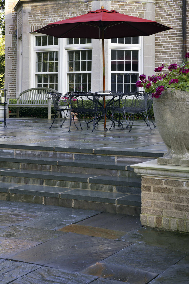 Wilmette 01 Landscaping Estate with Formal Garden Patio Chicago