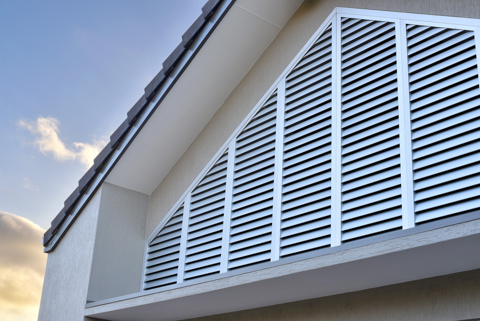 Yatala Outdoor Entertainment Area Contemporary Patio Brisbane