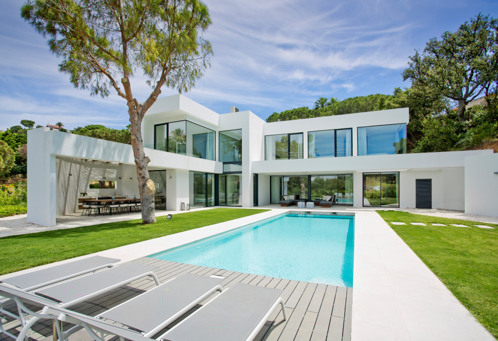 Example of a minimalist pool design in Other