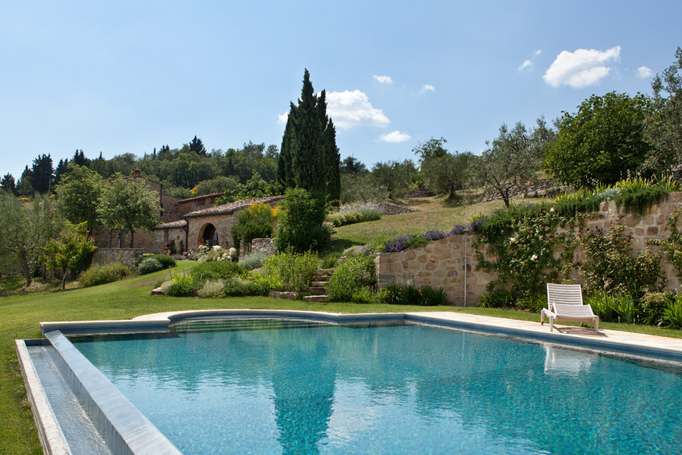 Inspiration for a rural swimming pool in Florence.