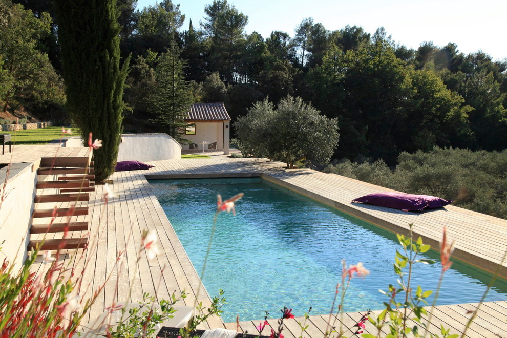 Example of a trendy pool design in Marseille