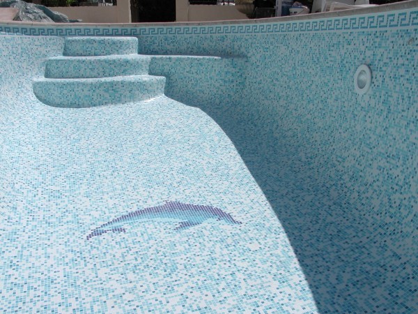 Design ideas for a mediterranean swimming pool in Nice.
