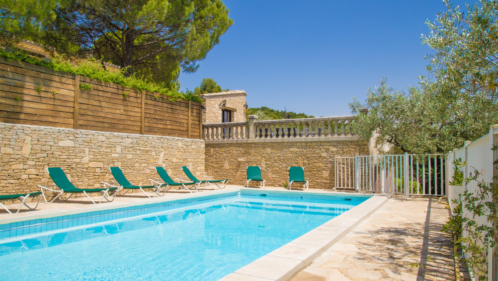 Design ideas for a mediterranean swimming pool in Marseille.