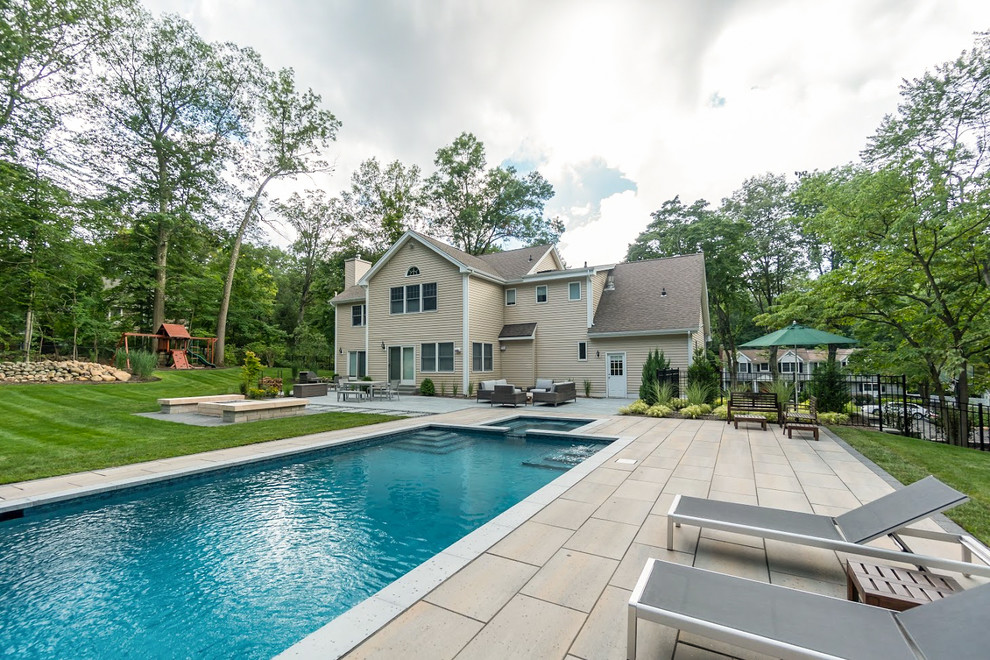 16x32 Gunite Pool with 8x8 Attached Spa Pool Other by Oasis Pool