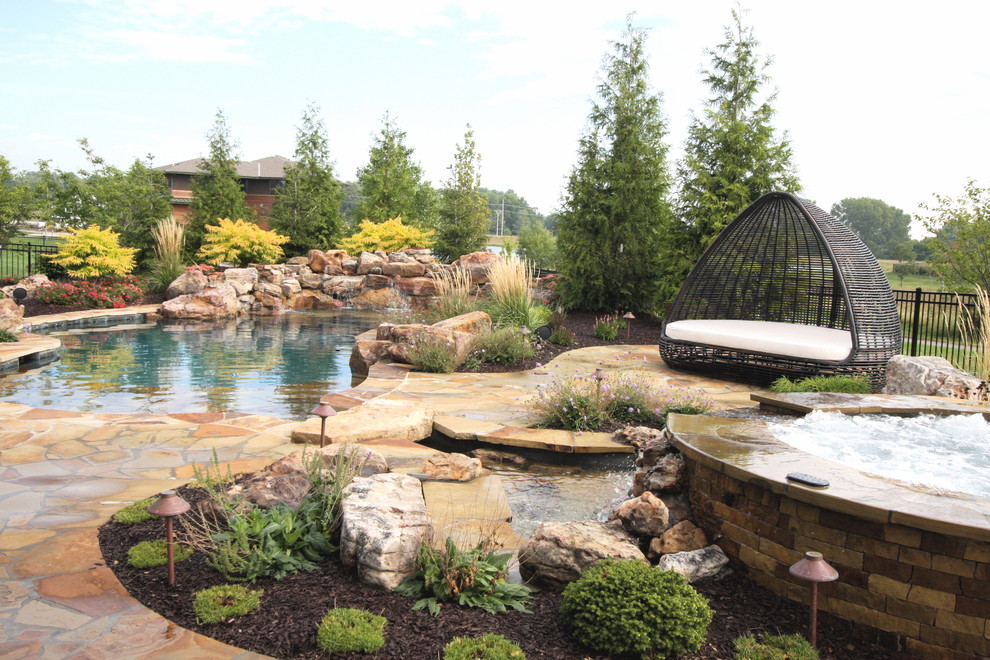 2013 Traditional Pool Kansas City by Banks Pool & Spa Design