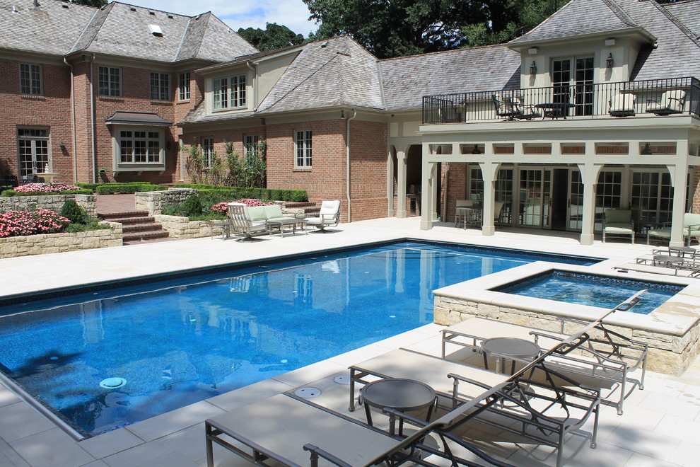 2014 Traditional Pool Kansas City by Banks Pool & Spa Design