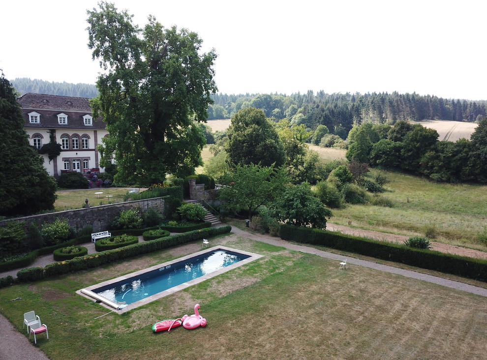 Moderner Pool in Hannover