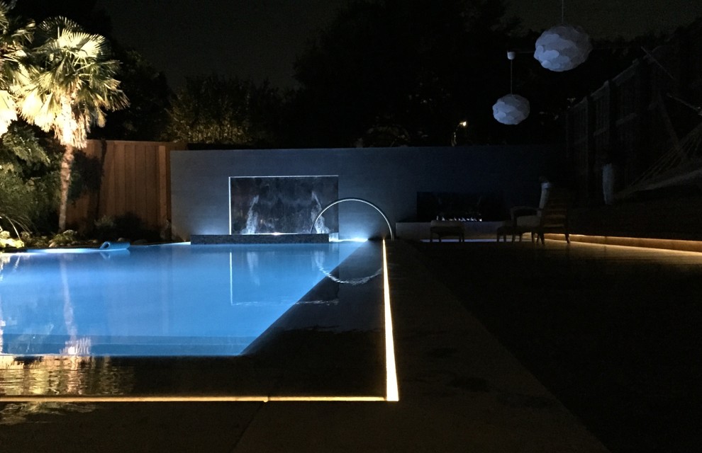 Ispirazione per una piscina design