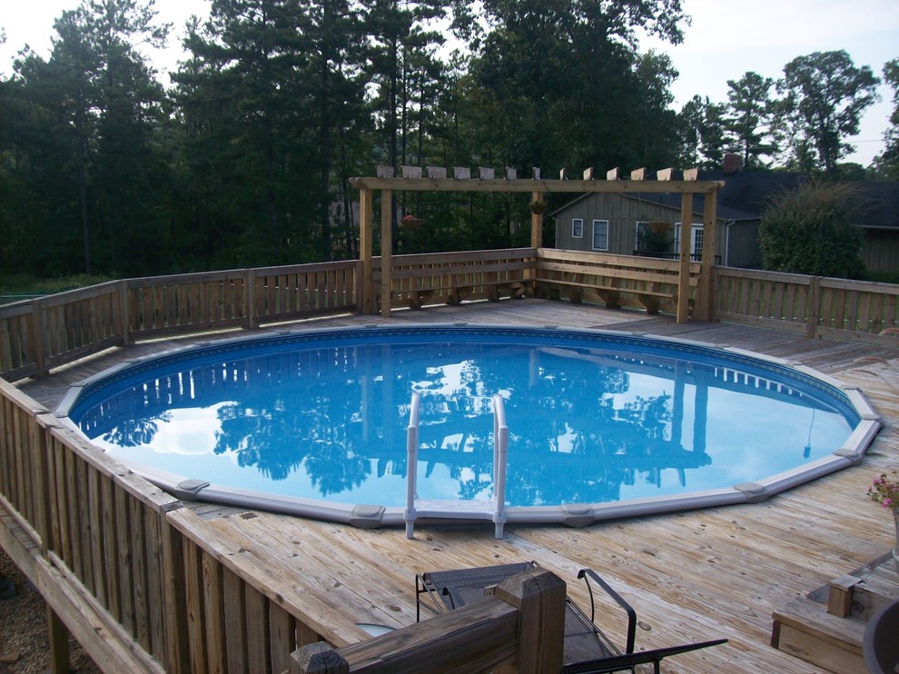 Elegant pool photo in Atlanta