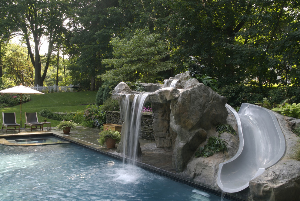 Idéer för en exotisk pool, med vattenrutschkana