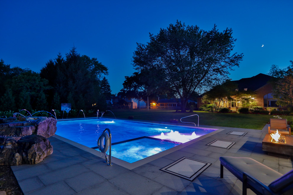 Arlington Heights, IL Swimming Pool and Hot Tub with Jump Rock