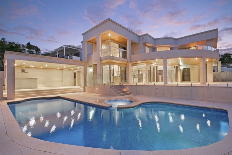 Large contemporary swimming pool in Perth.
