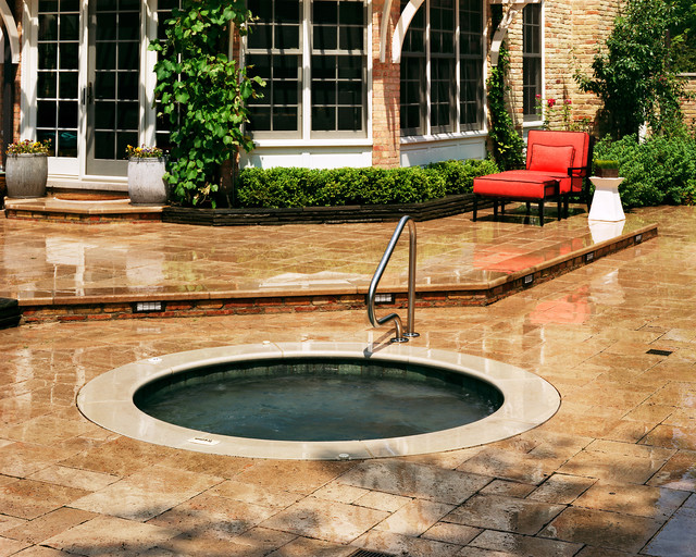 Auto Covered Pool and Spa in Highland Park Contemporary Swimming