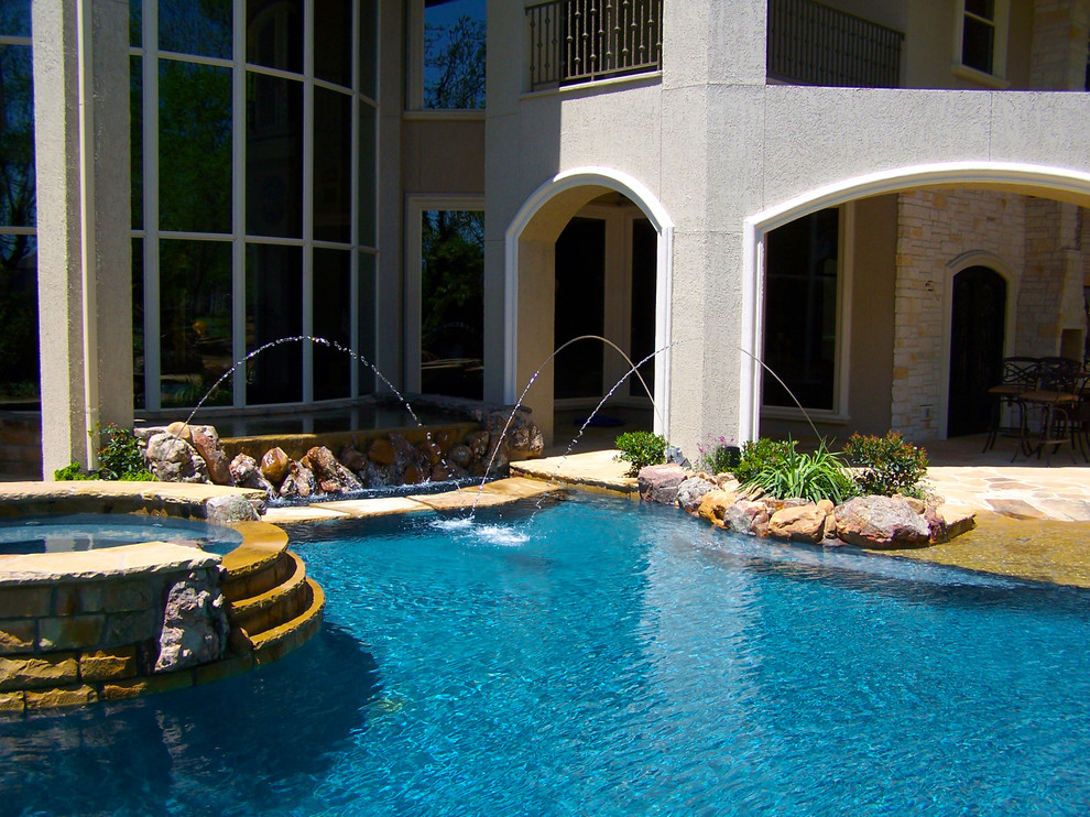 Example of a tuscan pool design in Dallas