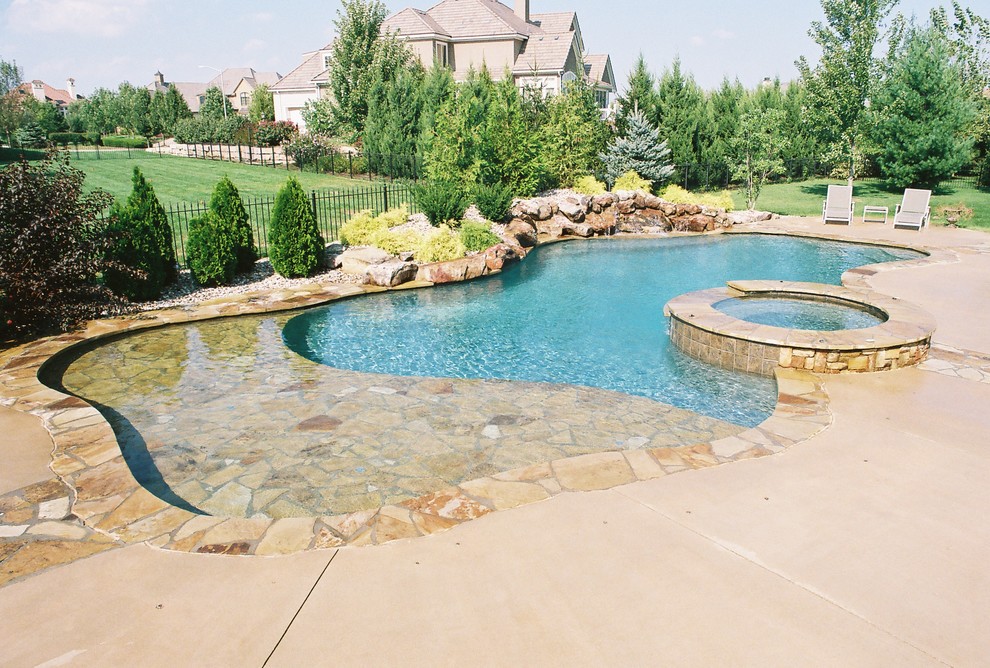 Pool - traditional pool idea in Kansas City