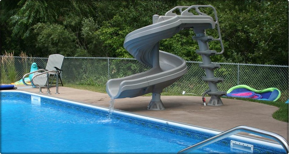 Aménagement d'une piscine classique.
