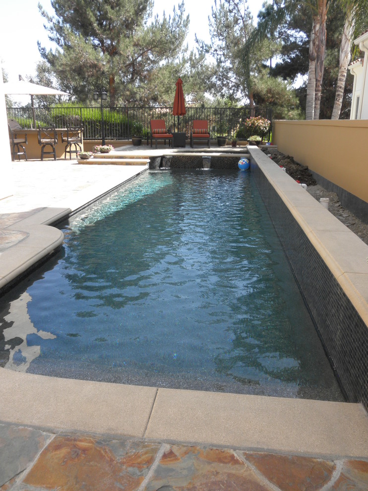 Inspiration for a contemporary swimming pool in Orange County.