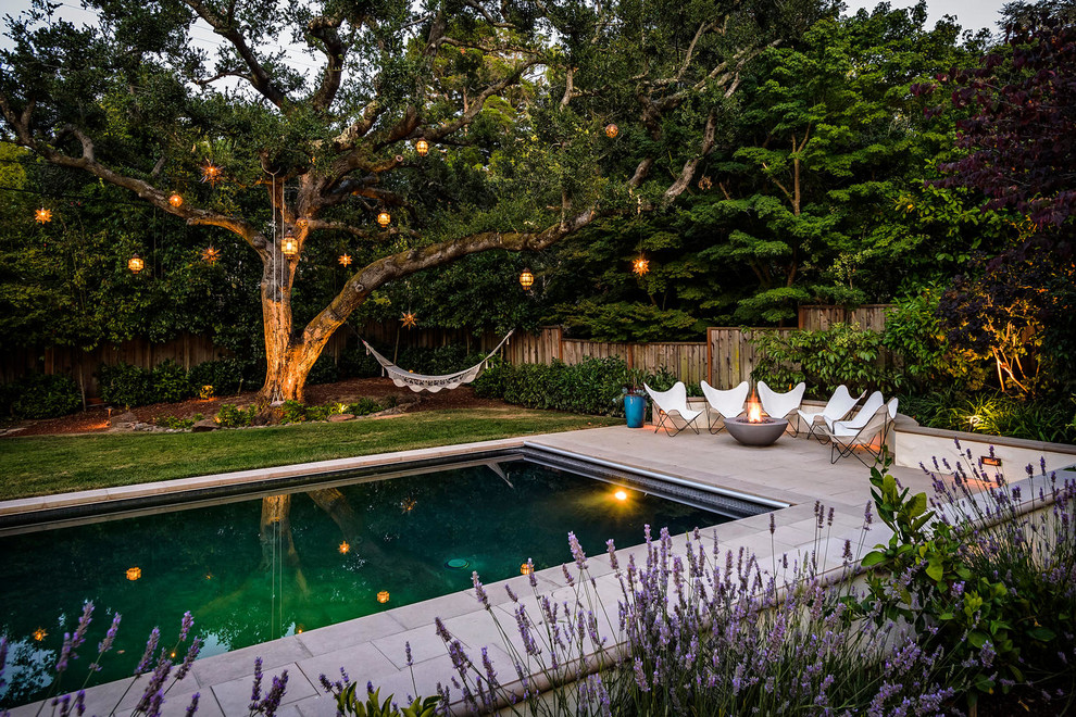 Immagine di una piscina mediterranea