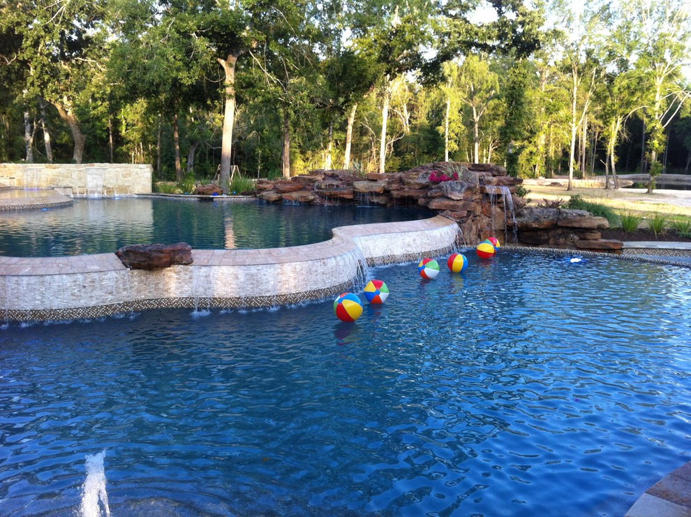 World-inspired swimming pool in Houston.