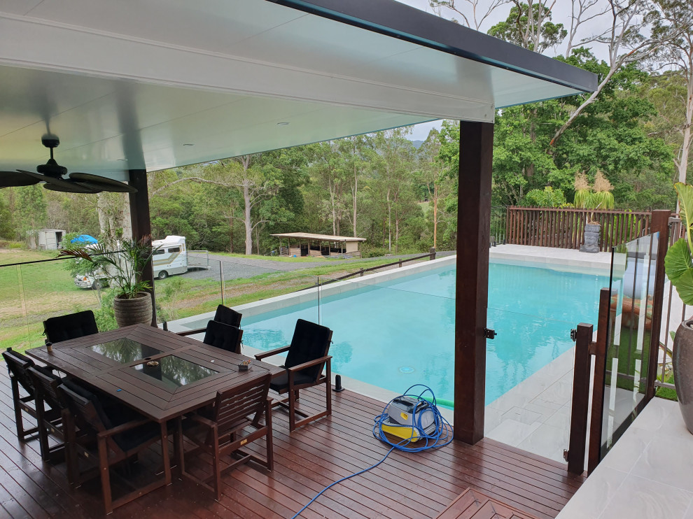 Beautiful Mooloolah Horse country Traditional Pool Sunshine