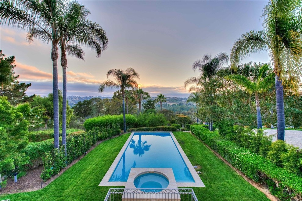 Inspiration for a transitional pool remodel in San Diego