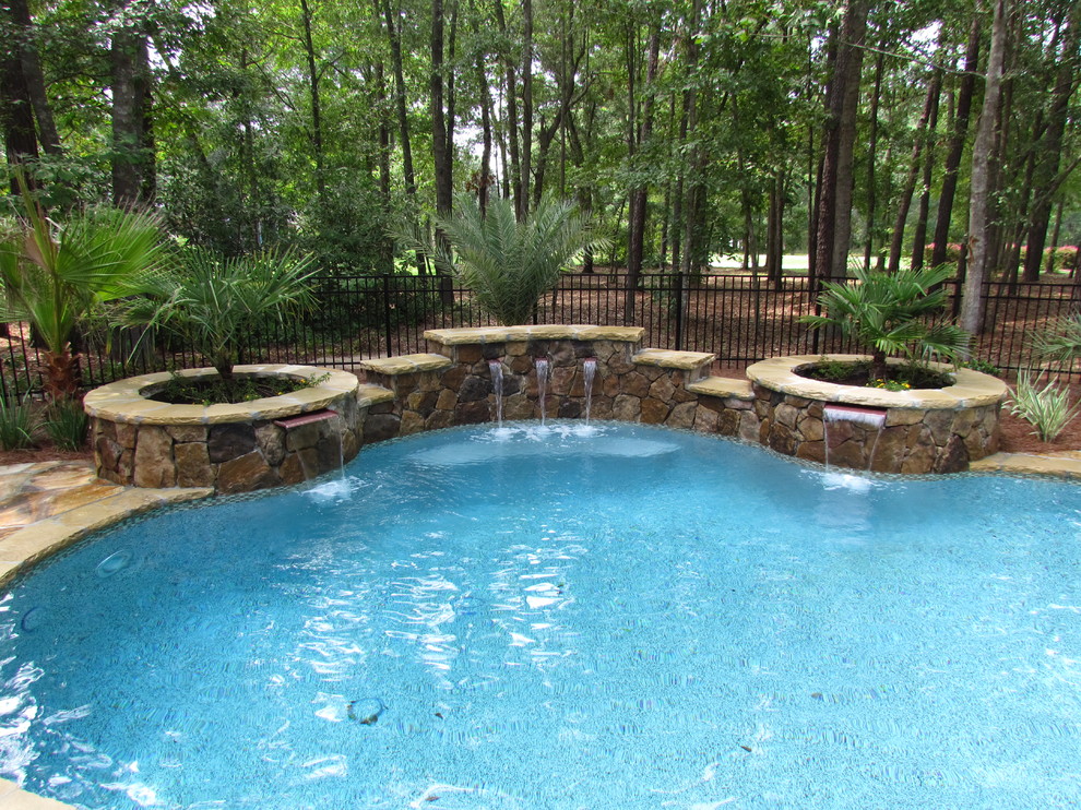 This is an example of a traditional swimming pool in Charleston.