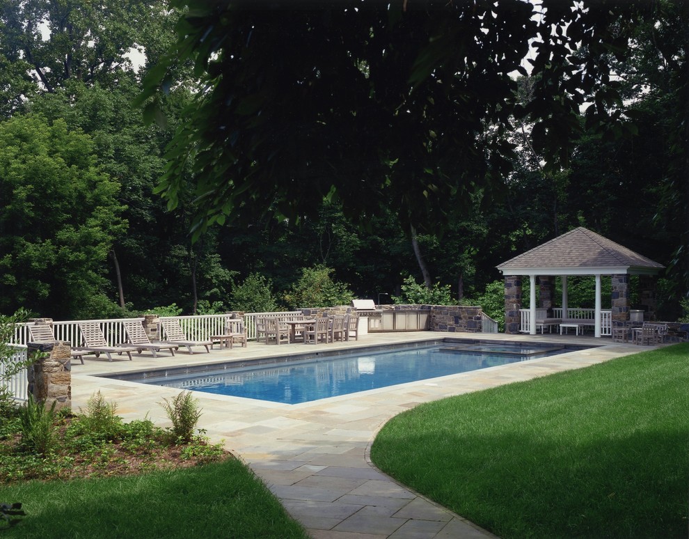 Example of a classic pool design in Philadelphia