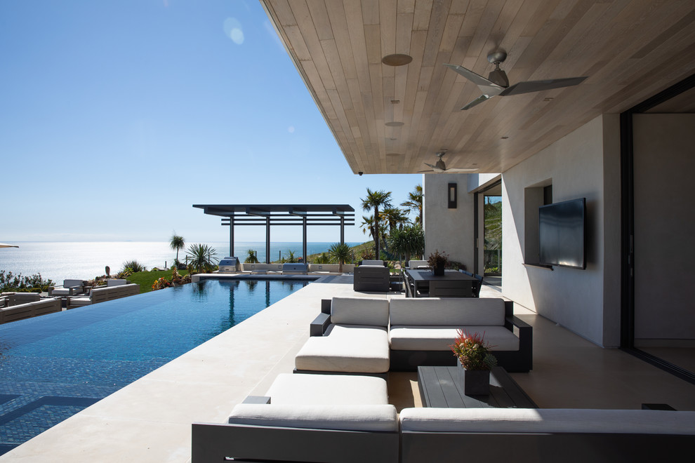 Carbon Beach Terrace Estate Modern Pool Los Angeles by Burdge & Associates Architects