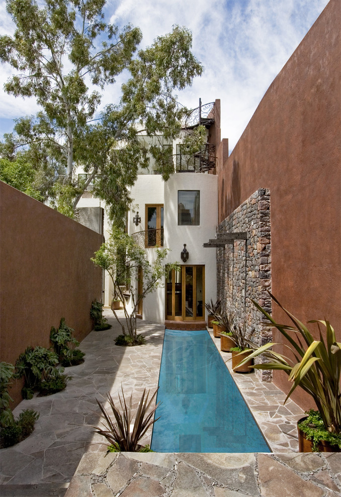 Example of a southwest pool design in Mexico City