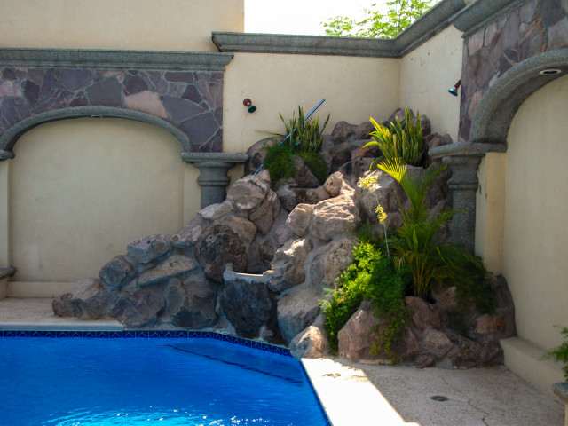 Gran piscina de la piedra natural Fuente de agua para la