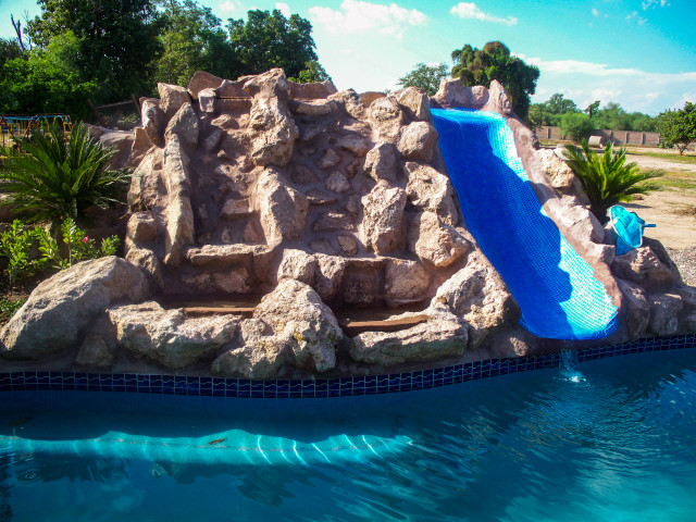 Cascadas de piedra natural - Traditional - Pools & Hot Tubs - Other - by  Albercas y Spa de Sonora SA de CV | Houzz