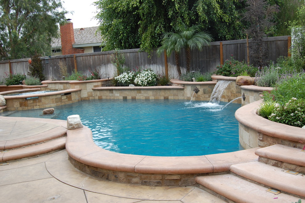 CC Tustin Traditional Pool Orange County by Empire Design