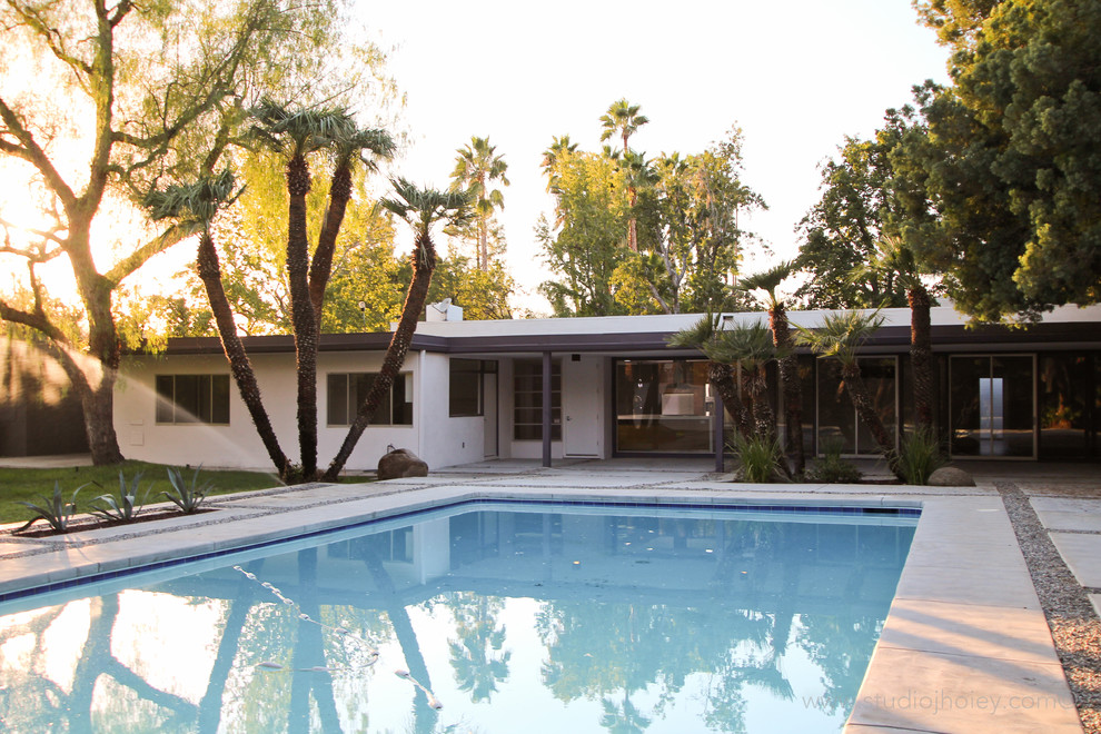 Inspiration for a midcentury swimming pool in Los Angeles.