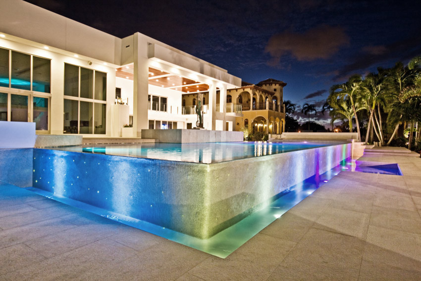 Inspiration for a contemporary swimming pool in Miami.