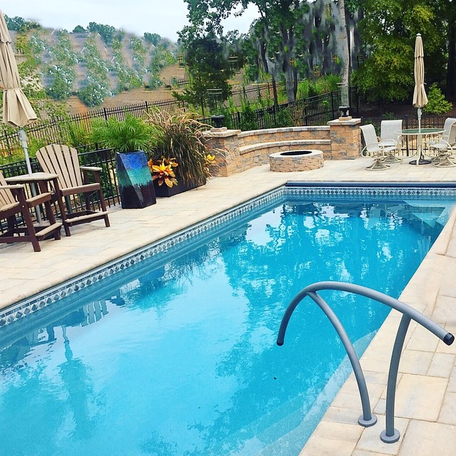 Classic Swimming Pools Traditional Swimming Pool & Hot Tub