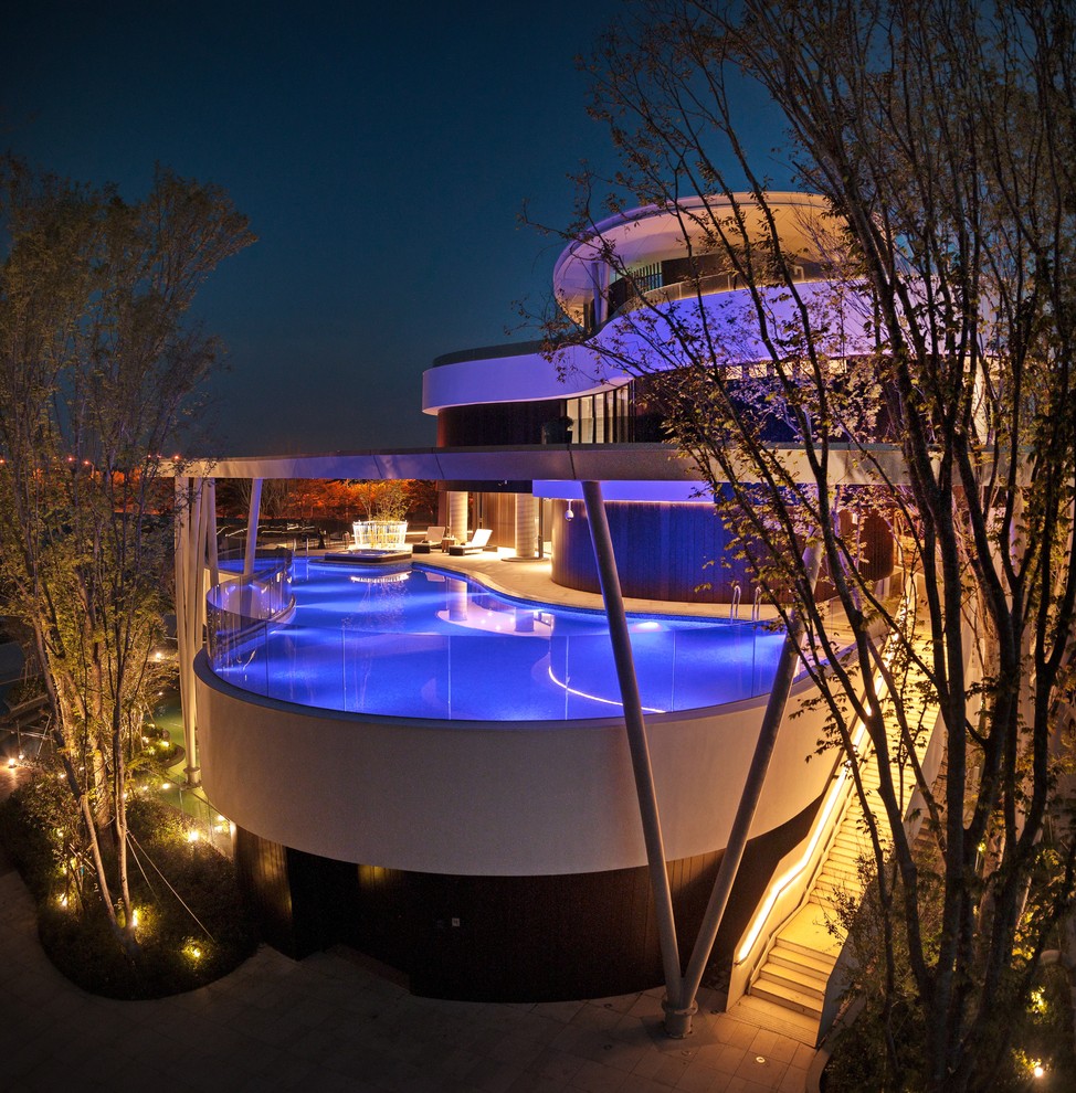 Inspiration for an expansive contemporary above ground hot tub in Orange County.