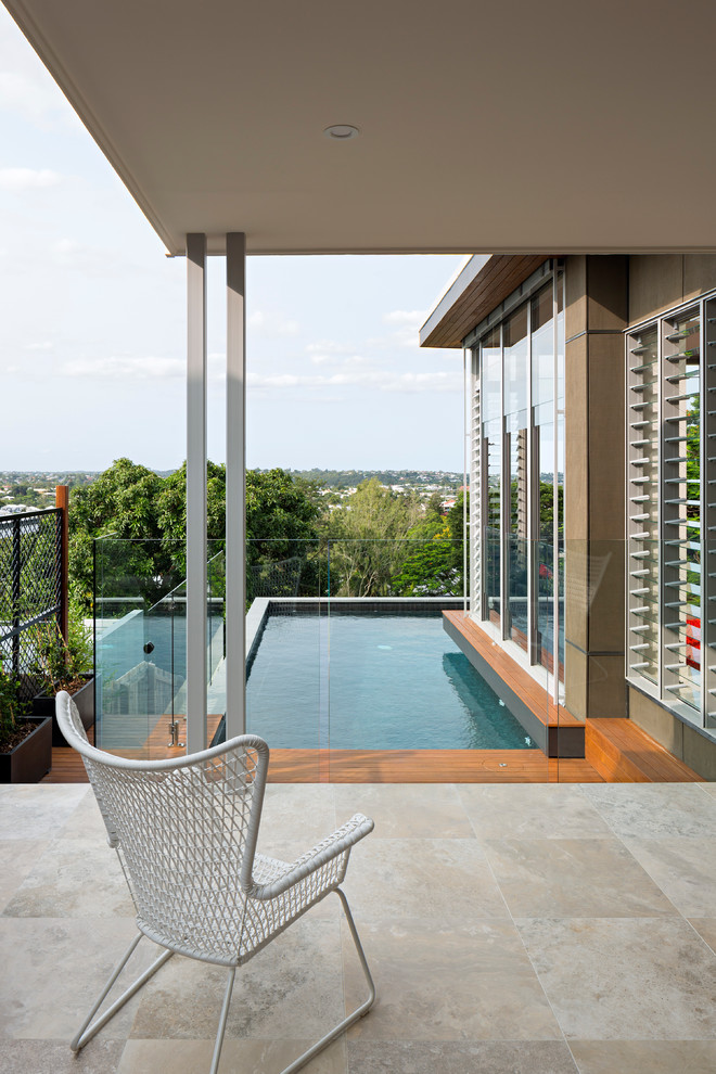 Moderner Pool in L-Form in Brisbane