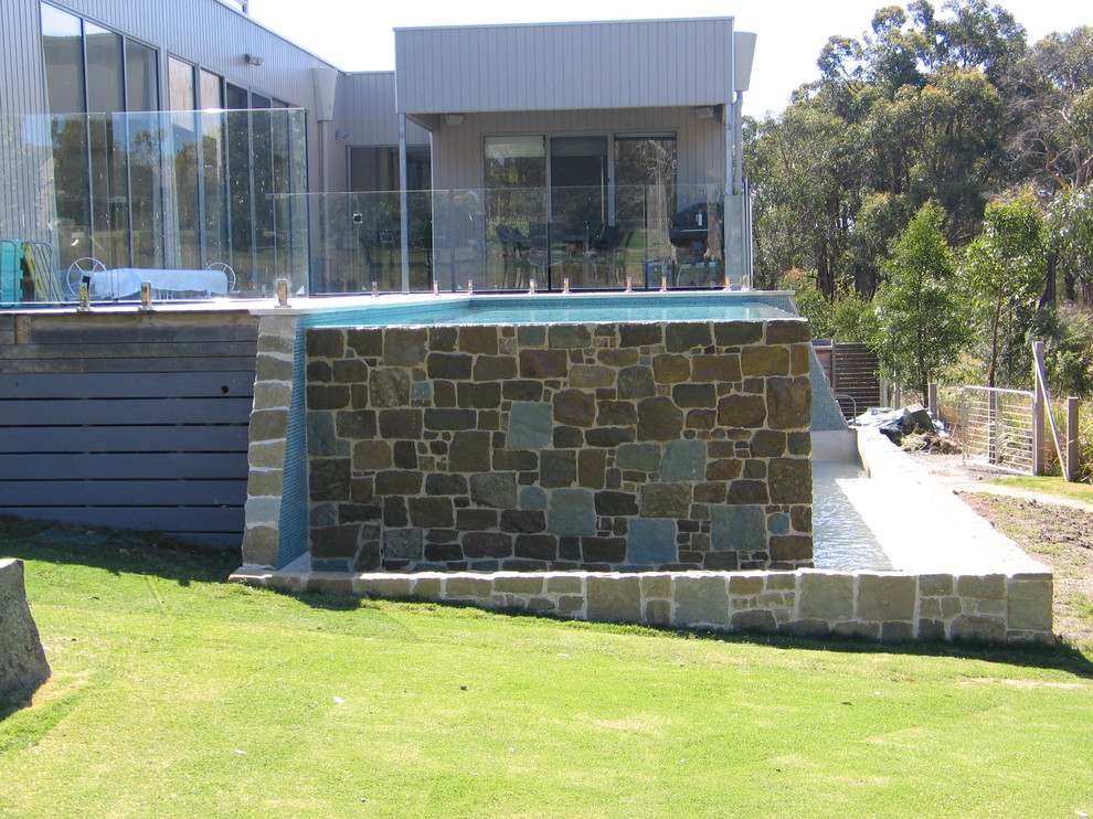 country style infinity pool - Contemporary - Pool - Melbourne - by ...