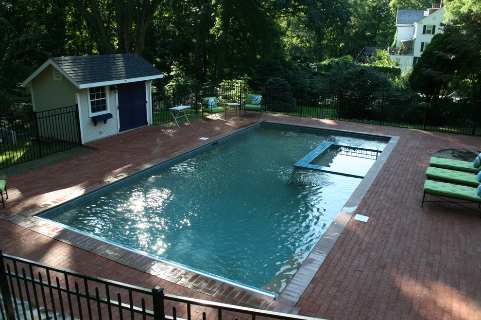 Croton on the Hudson Traditional Pool New York by Lang Pools